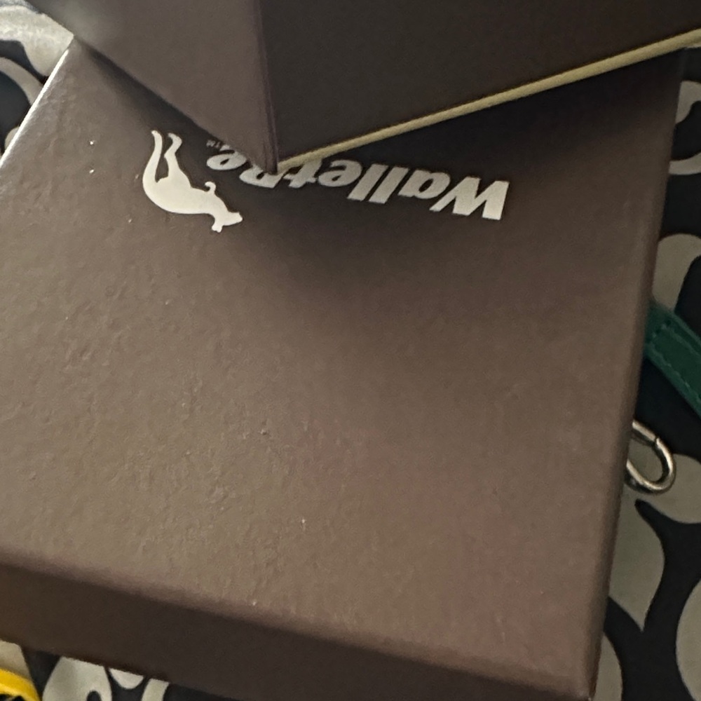 WalletBe Green Wallet - Picture 9 of 9